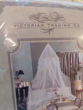 VICTORIAN TRADING CO CAMELOT MOMBASA BED NET WHITE NEW IN PACKAGE